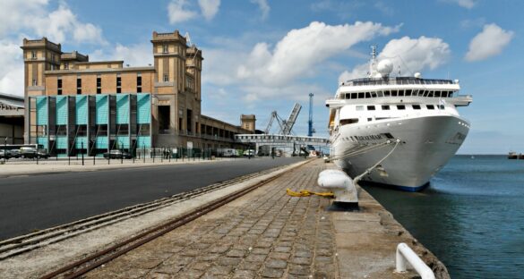 Notre restaurant est proche de la cité de la mer à cherbourg